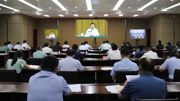 省、市穩(wěn)定經(jīng)濟(jì)運(yùn)行工作視頻會(huì)議召開(kāi)  東昌府區(qū)設(shè)分會(huì)場(chǎng)組織收聽(tīng)收看