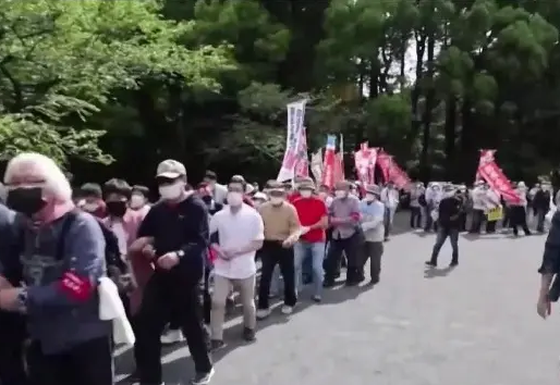 日本民眾舉行集會游行抗議拜登訪日