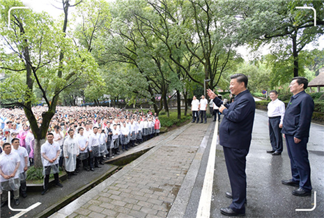 近鏡頭丨“一定要深深扎根于中國(guó)的文化沃土”