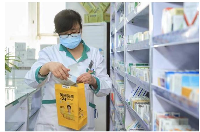 多地高溫達(dá)歷史極值，防暑藥品搜索量暴漲657%