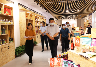 錨定建設(shè)目標(biāo) 加快施工進(jìn)度 奮力跑出項(xiàng)目建設(shè)“加速度” 東昌府區(qū)委書記馬軍權(quán)現(xiàn)場督導(dǎo)重點(diǎn)項(xiàng)目工作進(jìn)展情況