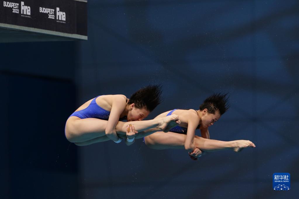 游泳世錦賽：全紅嬋、陳芋汐“互相帶飛” 女子雙人10米臺強(qiáng)勢奪冠