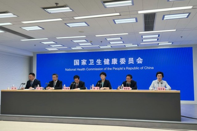 推動(dòng)解決群眾看病就醫(yī)急難愁盼問題，各地持續(xù)深化醫(yī)藥衛(wèi)生體制改革