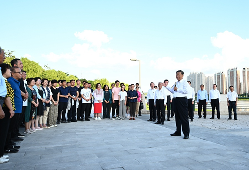 習近平:中國式現(xiàn)代化是全體人民共同富裕的現(xiàn)代化