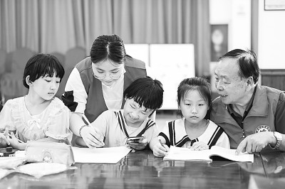 不補(bǔ)課了，能否讓孩子做暑假的主人