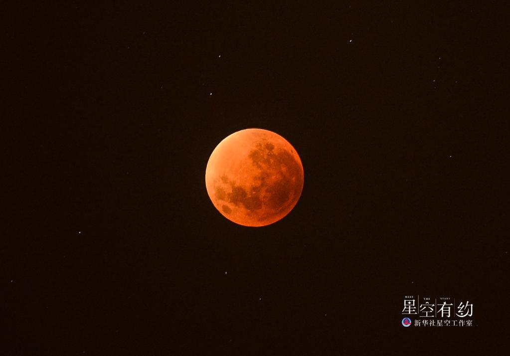 星空有約丨掌握這些拍攝技巧，你也可以拍出“紅月亮大片”