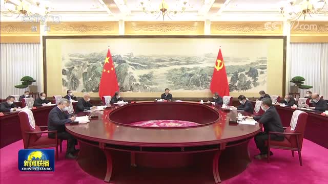 習(xí)近平在中共中央政治局第二次集體學(xué)習(xí)時強(qiáng)調(diào) 加快構(gòu)建新發(fā)展格局 增強(qiáng)發(fā)展的安全性主動權(quán)