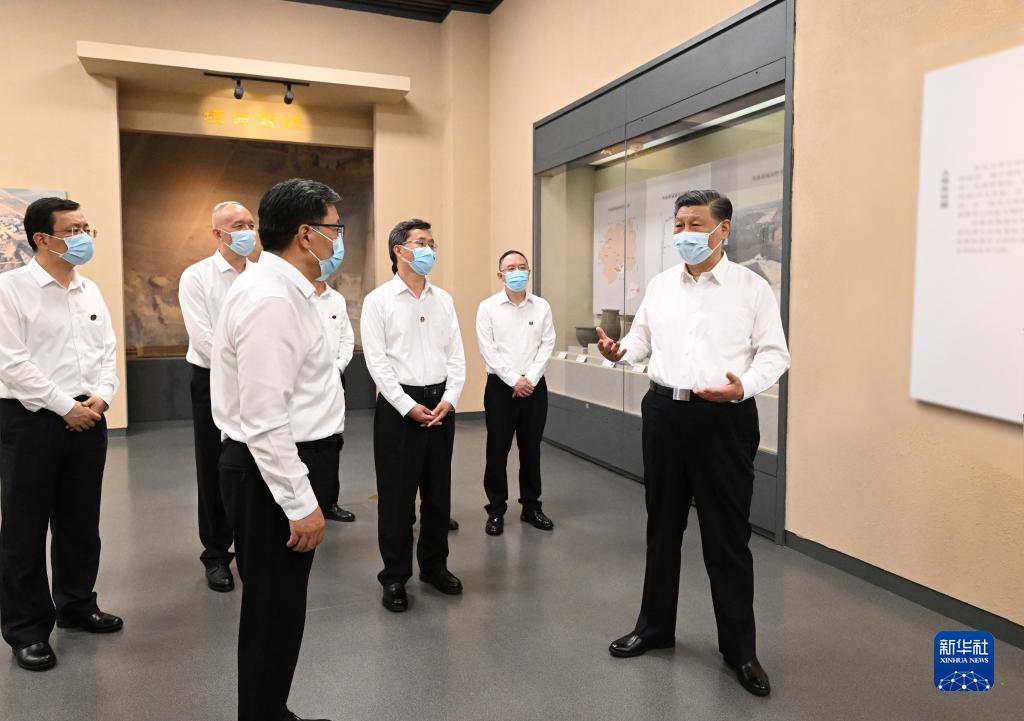 習(xí)近平：著眼全國大局發(fā)揮自身優(yōu)勢明確主攻方向 奮力譜寫中國式現(xiàn)代化建設(shè)的陜西篇章