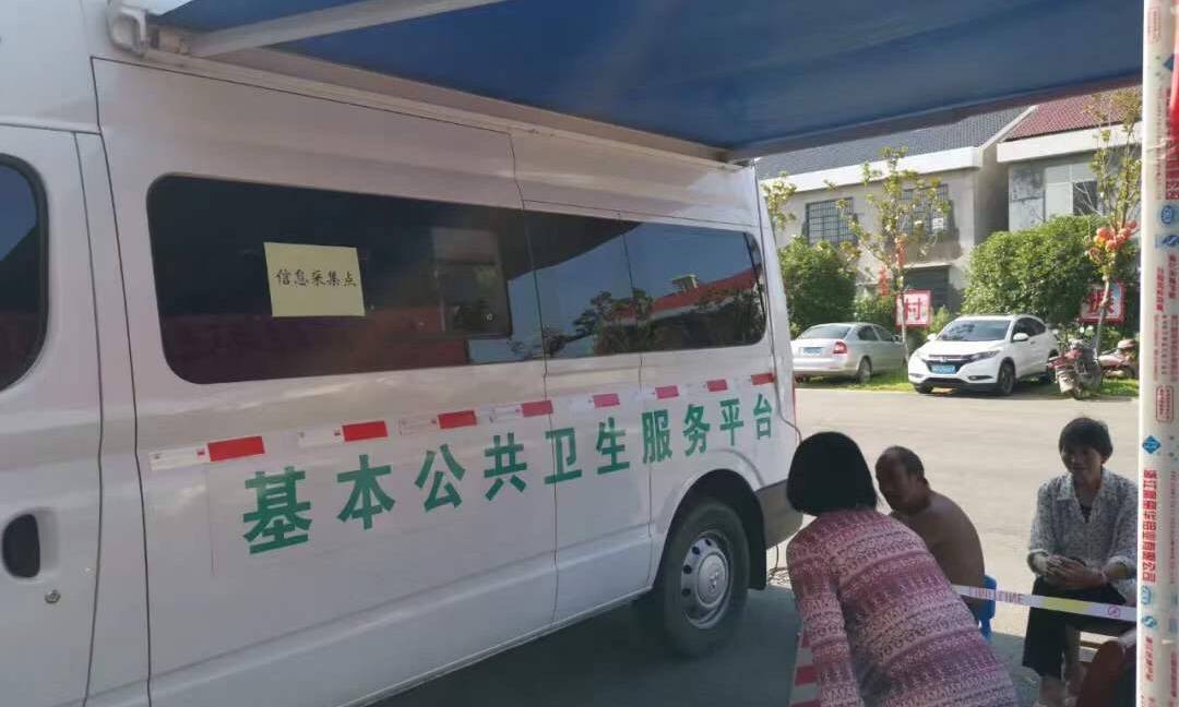 巡回體檢車跟著萬名“小哥”跑