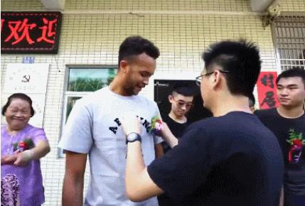 從安德森到李凱爾，中國(guó)男籃為何選中了他？