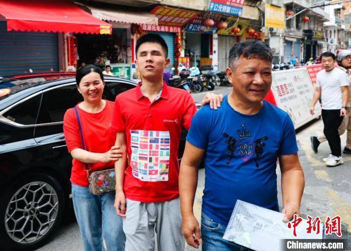 福建首位全盲高考考生：“我的大學(xué)夢，圓了”