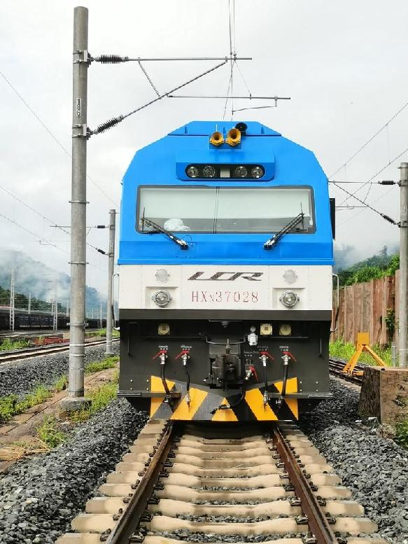 中國(guó)造內(nèi)燃機(jī)車“入列”中老鐵路