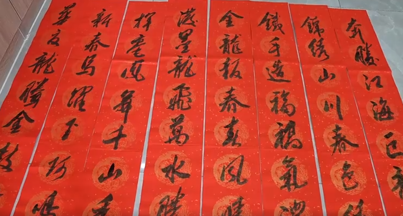 聊城市高唐縣：迎新送福寫(xiě)春聯(lián) 翰墨飄香添年味