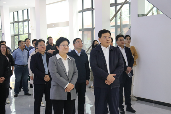 對標先進謀發(fā)展 聚力攻堅求突破 東昌府區(qū)黨政代表團赴徐州 蘇州 杭州 合肥考察學習