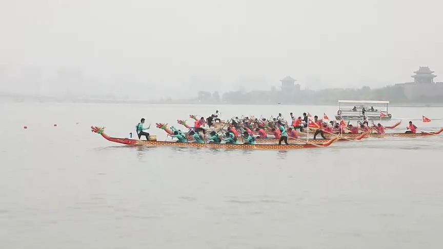 2024年“行走大運(yùn)河”——中國聊城·江北水城龍舟公開賽激情開賽