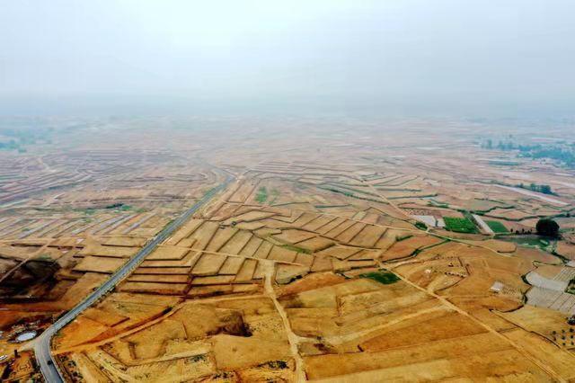 我國(guó)將深入推進(jìn)全域土地綜合整治 助力建設(shè)宜居宜業(yè)和美鄉(xiāng)村