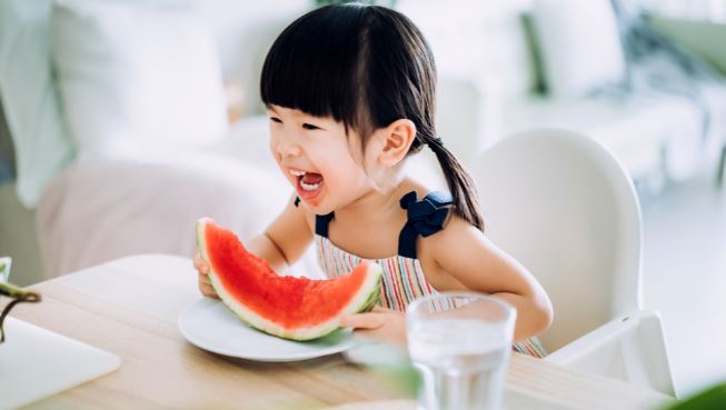 健康中國｜如何吃水果才能少惹濕、不上火？