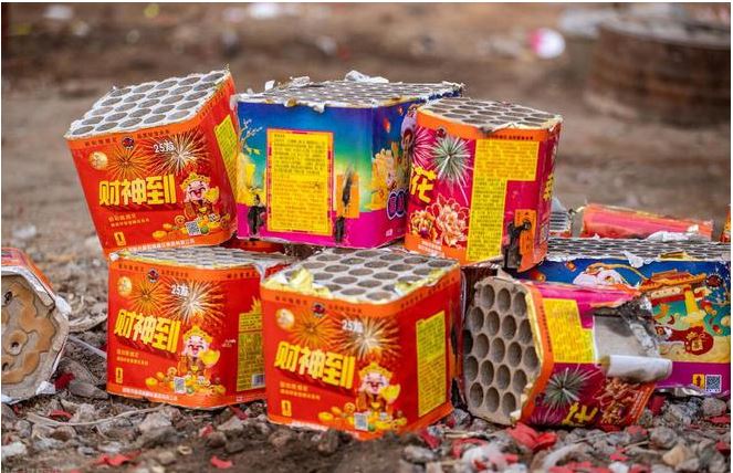 注意！提前囤煙花爆竹放家里不安全