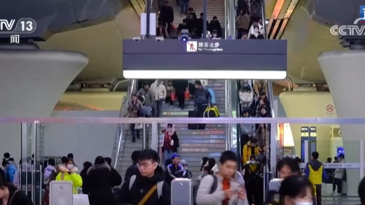 “火車站”變“就業(yè)站”既是冬天溫暖注腳 也是新年最好開(kāi)篇
