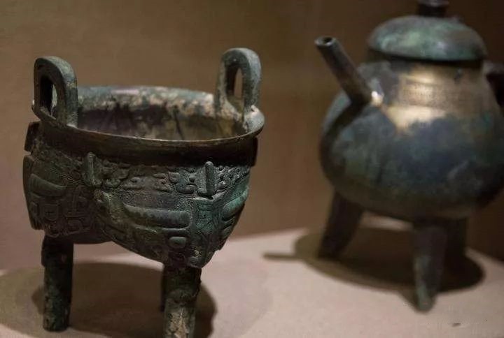 公安部： 堅(jiān)決守護(hù)歷史文化遺產(chǎn)安全 2024年追繳各類涉案文物1.6萬(wàn)件（套）