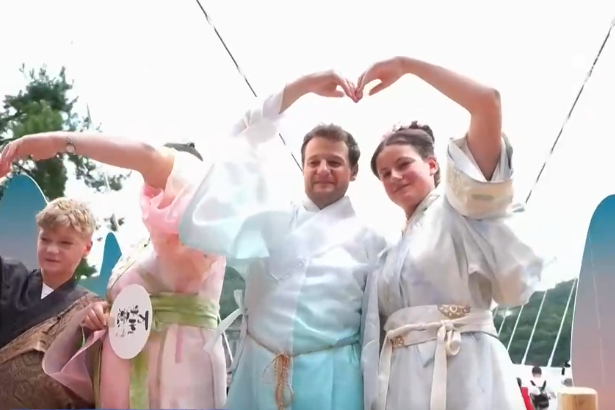 國(guó)產(chǎn)電影成為文旅熱潮“催化劑” 春日旅游升級(jí)“新玩法”
