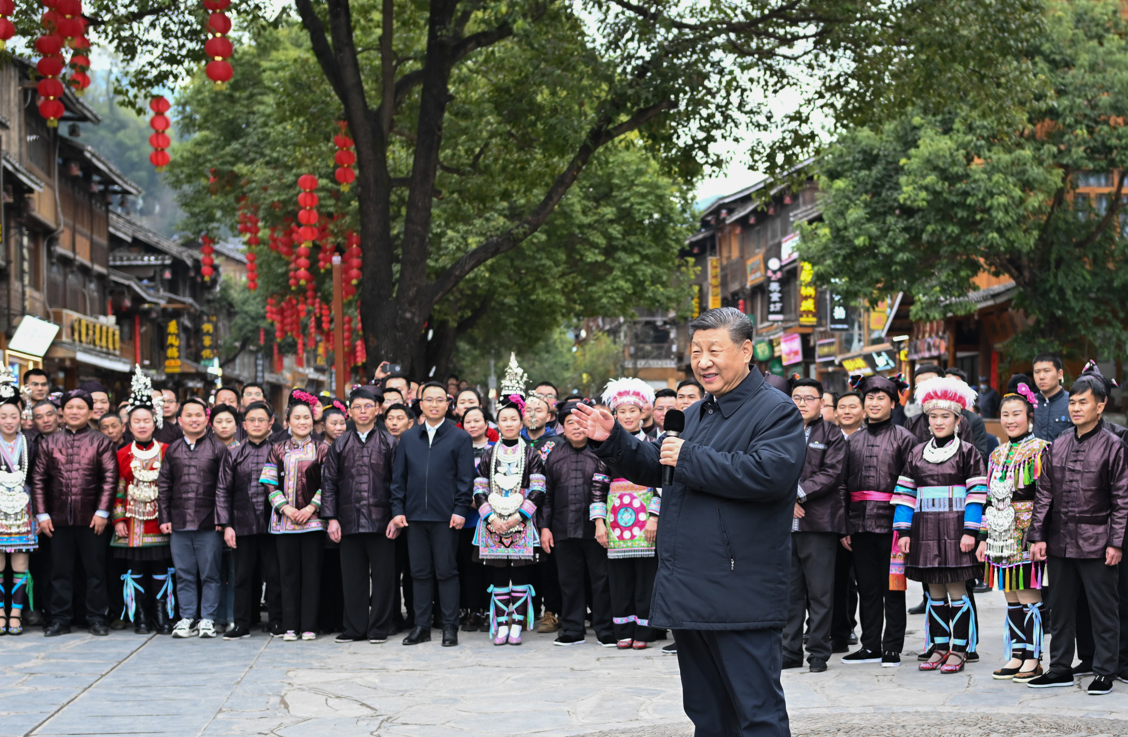 一見·讀懂總書記牽掛的“民族一家親”