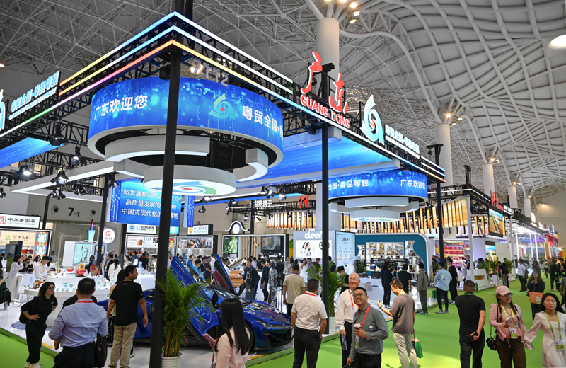 消博會“牽手”海南自貿(mào)港 中國市場“磁吸力”愈發(fā)強勁
