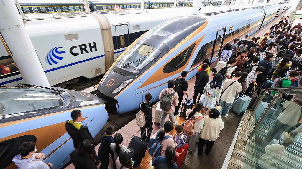 鐵路部門保障端午假期旅客平安有序返程
