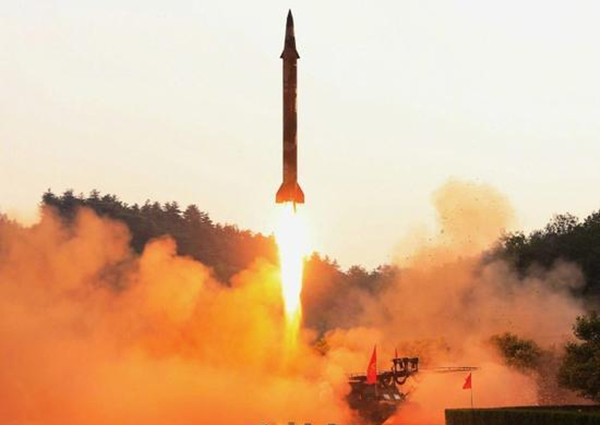 日本說朝鮮發(fā)射一枚導(dǎo)彈從北海道上空飛過