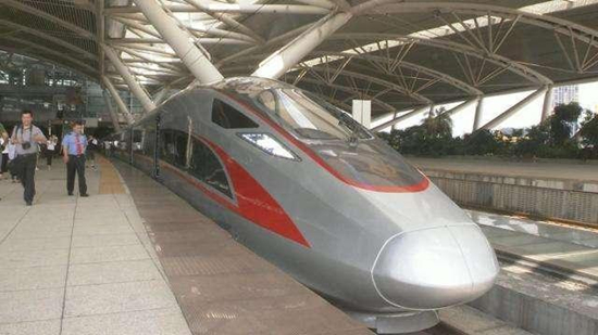時(shí)速250公里“復(fù)興號(hào)”動(dòng)車組研制啟動(dòng)