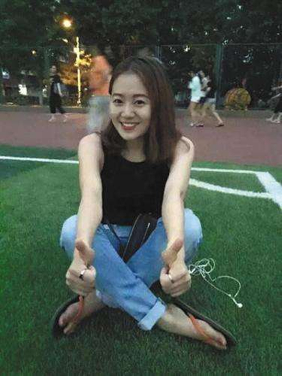 病友用眼動(dòng)儀寫信鼓勵(lì)漸凍癥女博士