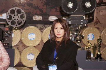 趙薇擔任北影藝考考官 建議考生不要過多修飾