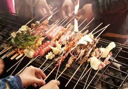 食物那些焦黑的地方吃了會致癌嗎？