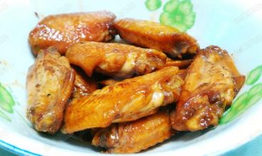 雞翅里含脂肪多 少吃油炸和蜜汁雞翅
